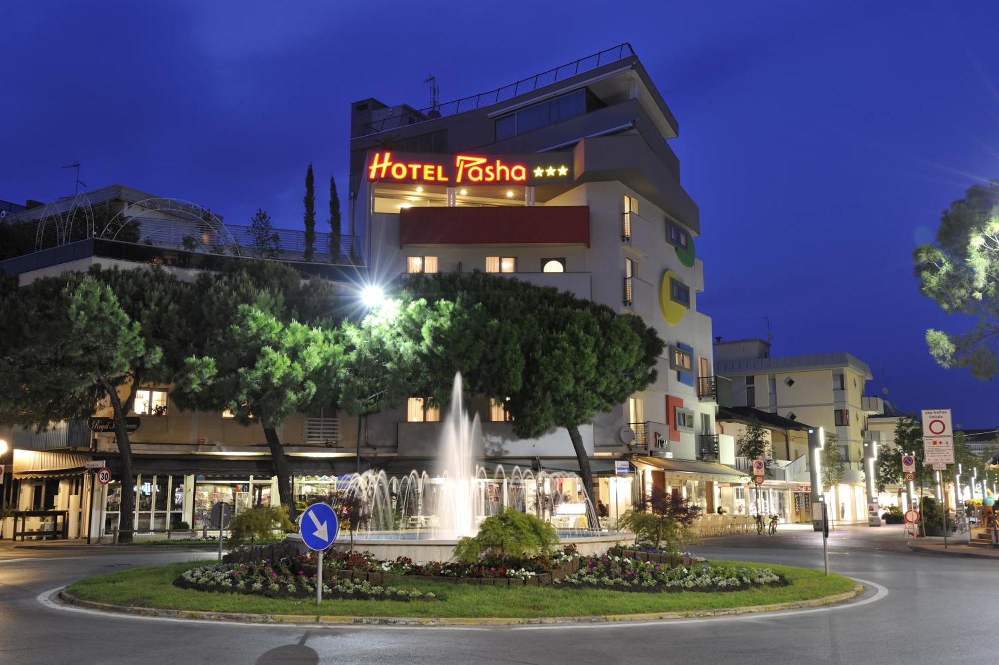 Hotel Pasha ลินญาโน ซับเบียโดโร ภายนอก รูปภาพ